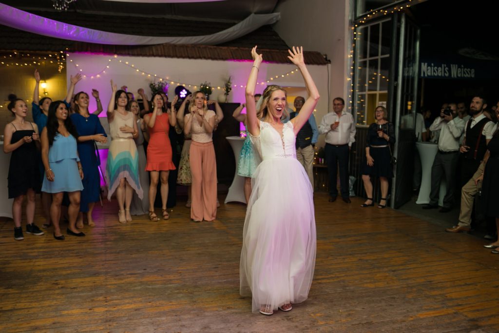 Hochzeit feiern mit Maedels